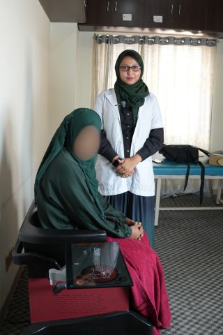Dr Masuma Khanam Sathi With Patient Photo